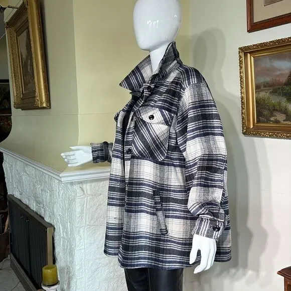 H&M Oversized Plaid Shacket - Picture 4 of 16